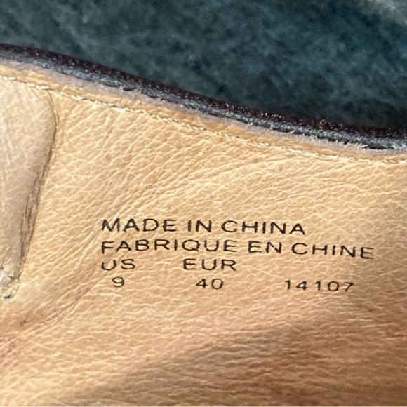 TAOS Sz 9 Velcro Closure Heeled Leather Mary Jane Comfort Shoes - Picture 10 of 11